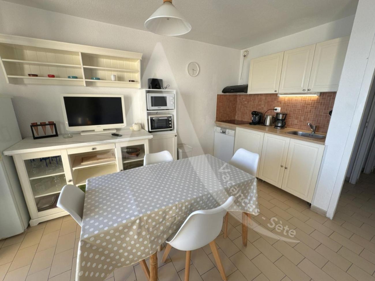 40 M², 1Ere Ligne Mer, Dernier Etage Avec Ascenseur Sete Luaran gambar